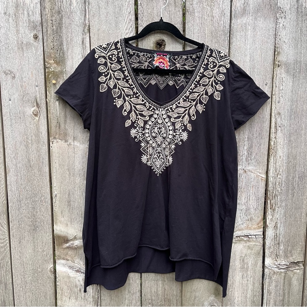 Johnny Was Embroidered Black Women's Short Sleeve Tee Top